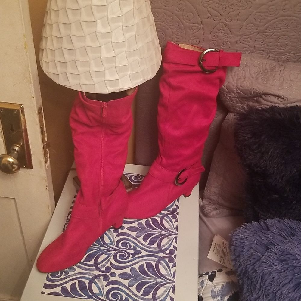 Womens Red 2" Mid Calf Faux Suede Zip Slouch Boots W/Buckle NWOT Sz. 39EU/8M USA